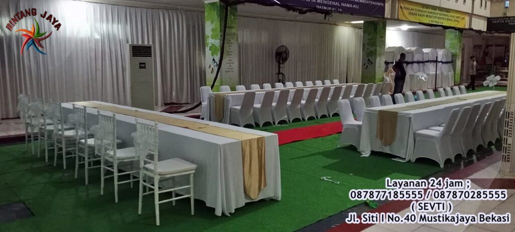 Sewa Meja Persegi Panjang Taplak Putih Tooping Gold Jakarta