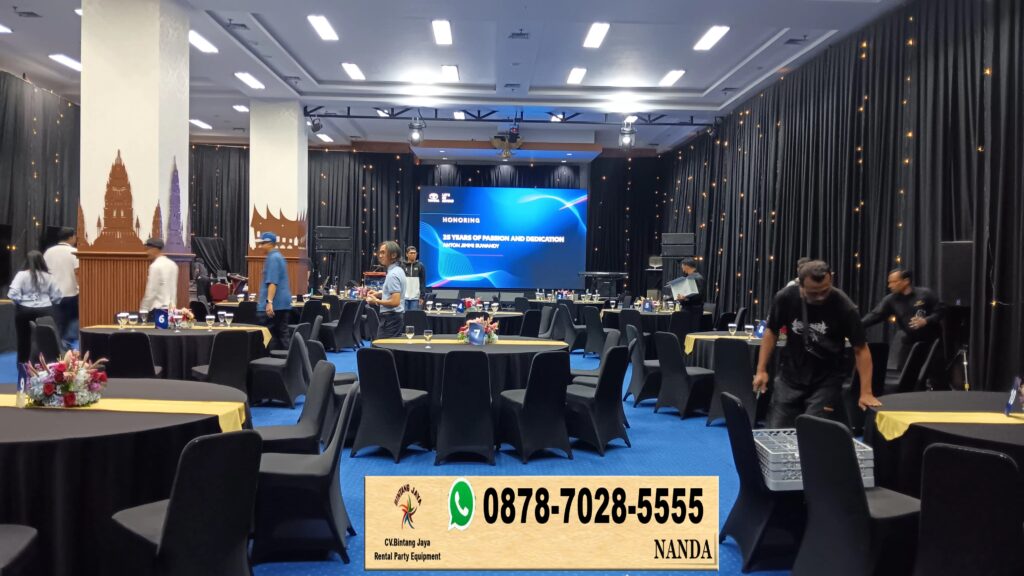 Sewa Meja Kursi Dan Tirai Hitam Berkualitas di Jakarta