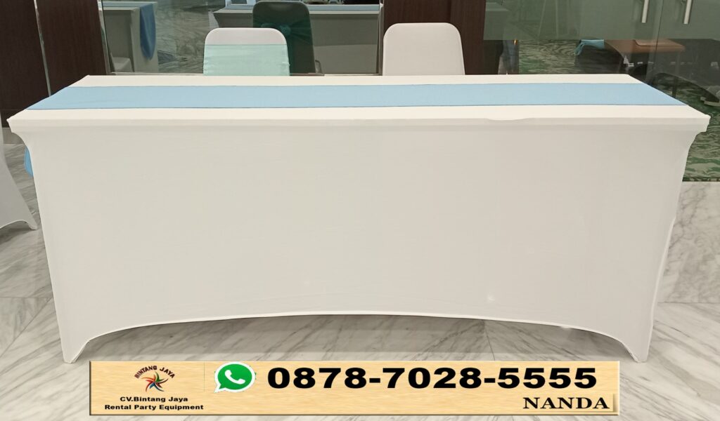 Sewa Meja Kotak Set Kursi Tiffany Kayu Warna Gold Di Jakarta