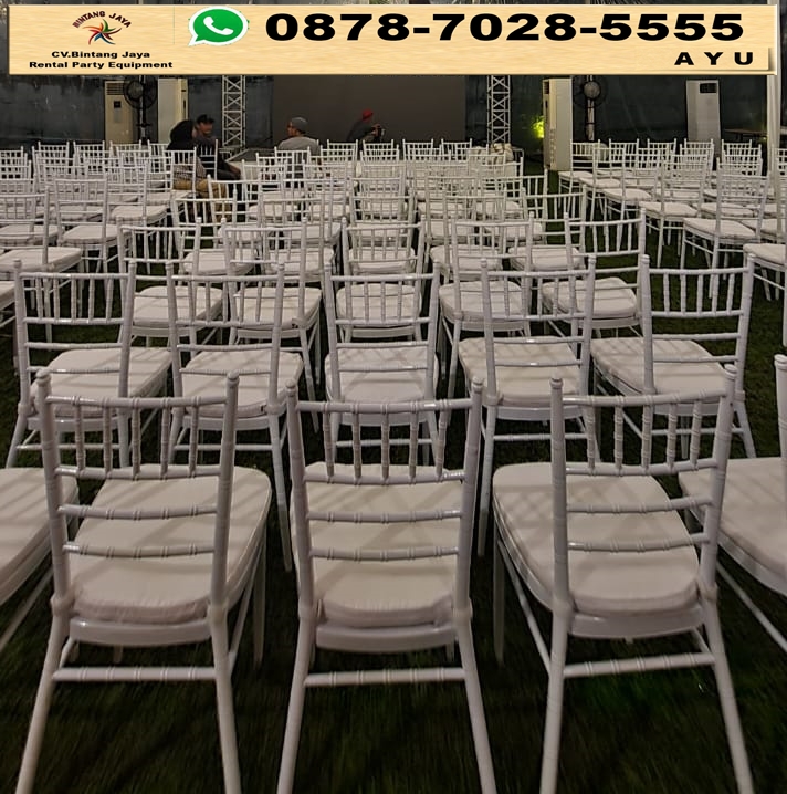 Rental Kursi Tiffany Warna Putih Kerangka Kayu di Bogor