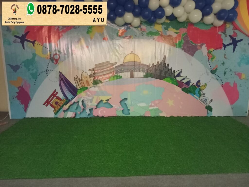 Sewa Karpet Rumput Sintetis Hijau Meja Kursi Dan Tiang Antri Jakarta