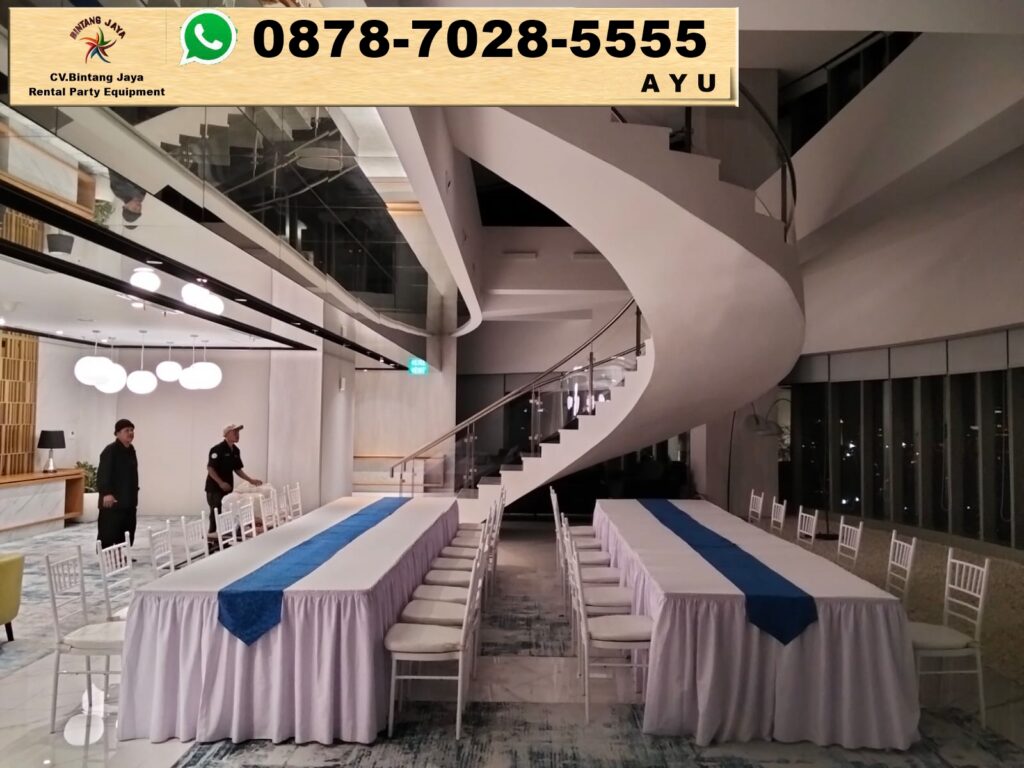Jasa Sewa Meja Kotak Set Kursi Tiffany Putih Di Majalengka