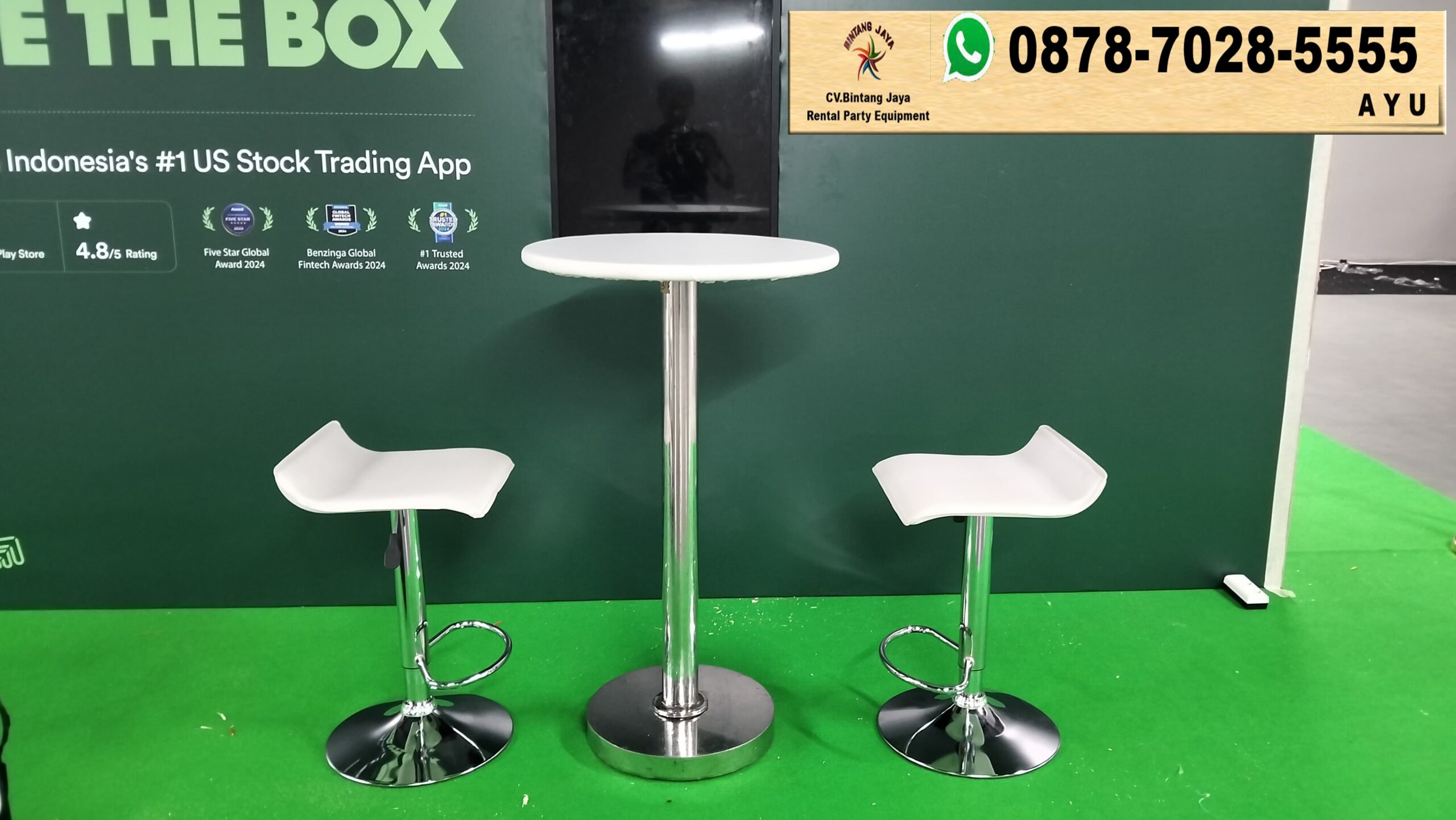 Sewa Barstool Putih Kursi Bar Kotak Jakarta