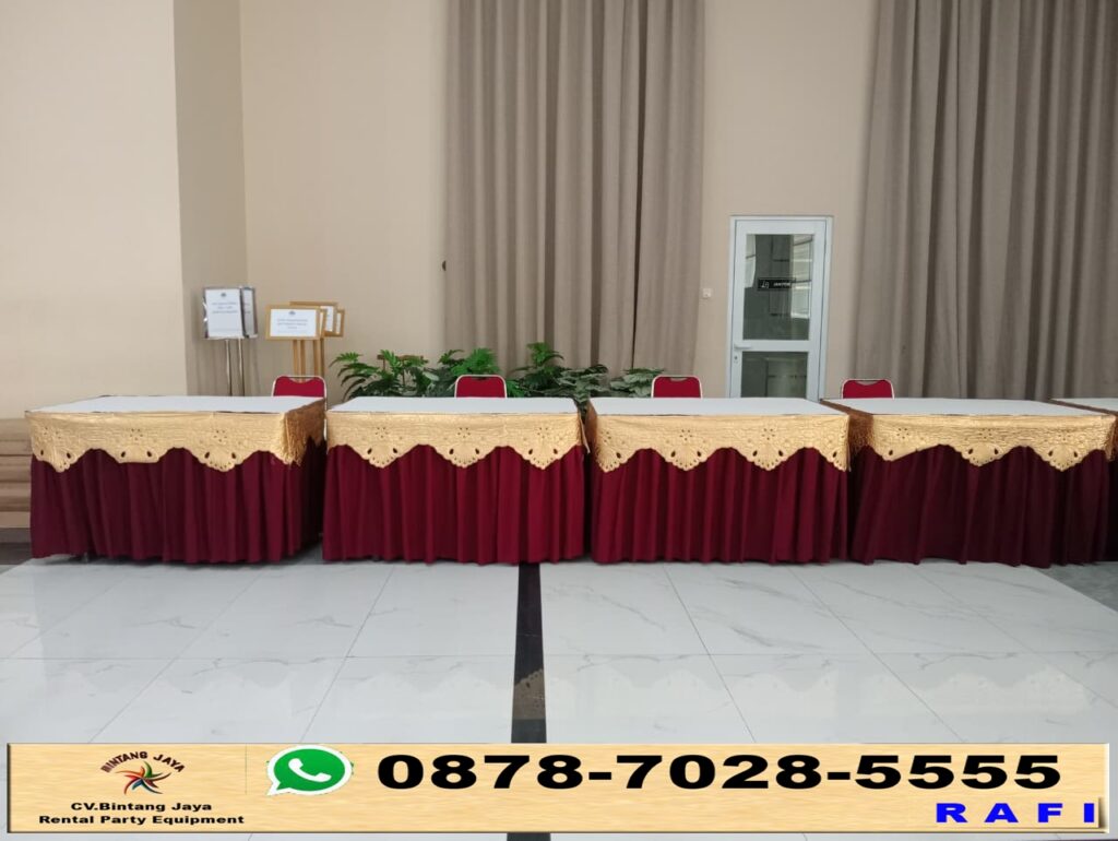 Rental Kursi Dan Meja Kotak Poni Gold Conventipon Hall Jakarta