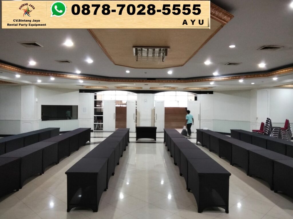 Sewa Meja Kotak Cover Hitam Ketat Event Kemenpora Jakarta