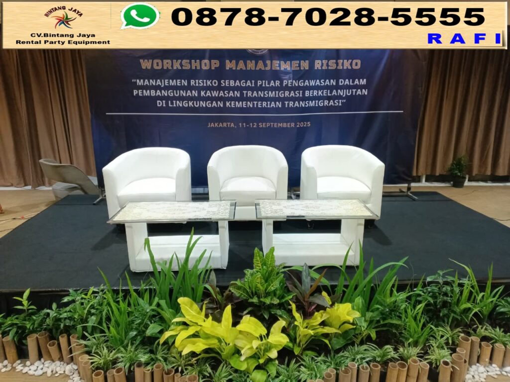 Sewa Sofa Type Oval Putih Set Meja Retro Jakarta