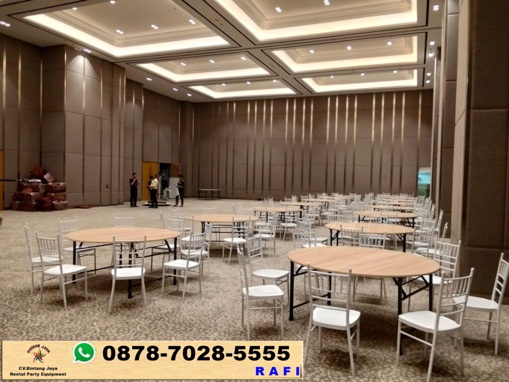 Sewa Meja Bundar Dan Kursi Tiffany VIP Putih Event PIK Ballroom