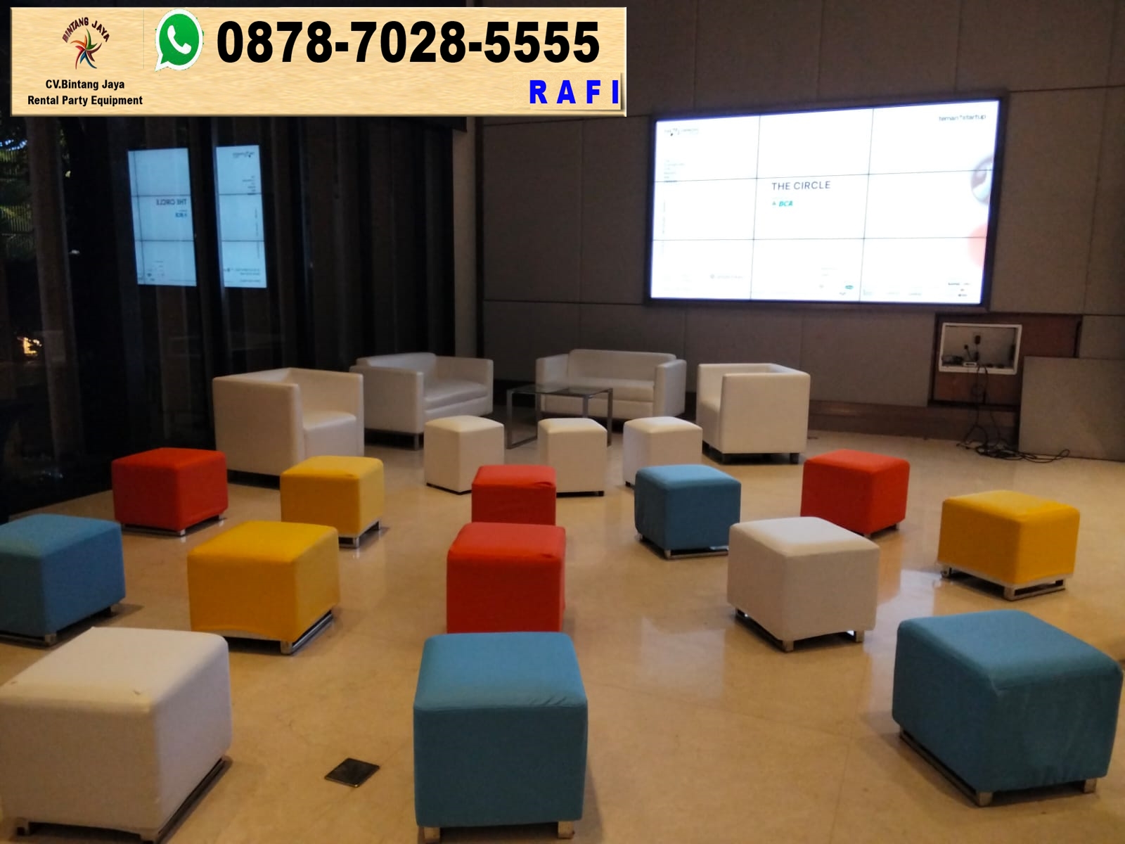 Rental Kursi Puff Biru Dan Sofa Studio Plus Meja Retro Jakarta