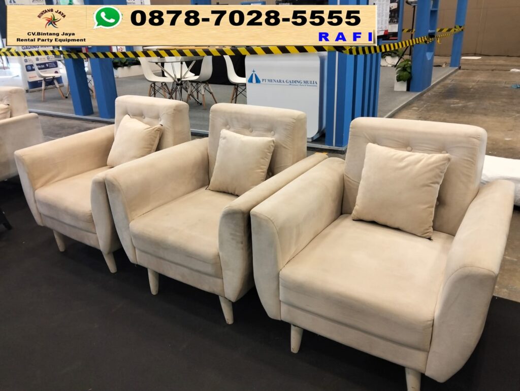 Sewa Sofa Oval Putih Dan Sofa Oval Hitam Set Meja Kaca Jakarta