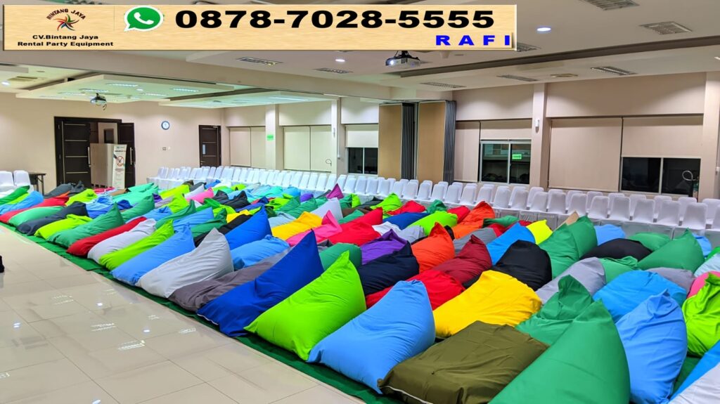 Gudang Sewa Bantal Lesehan Kombinasi Warna Di Cikini