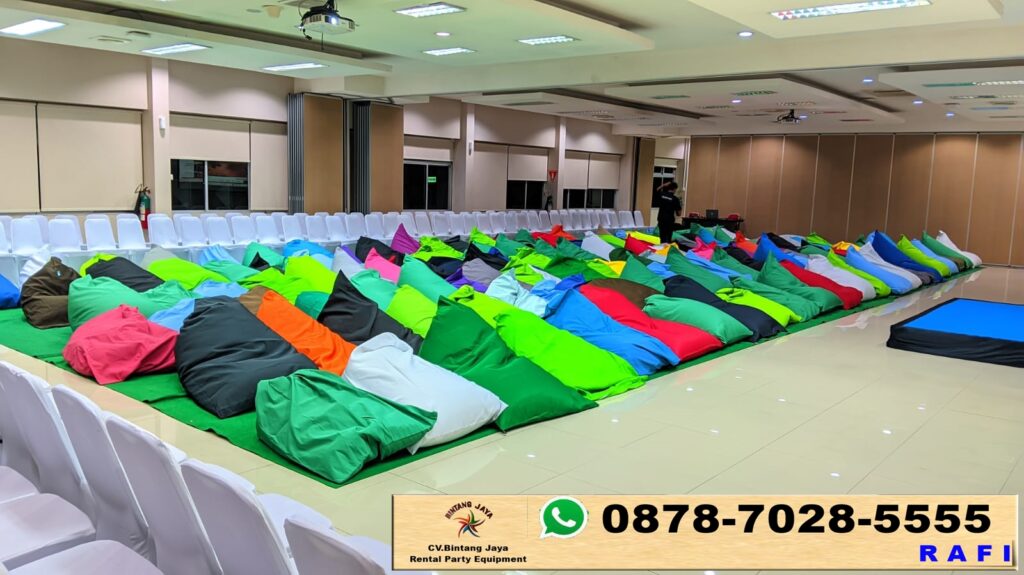 Gudang Sewa Bantal Lesehan Kombinasi Warna Di Cikini