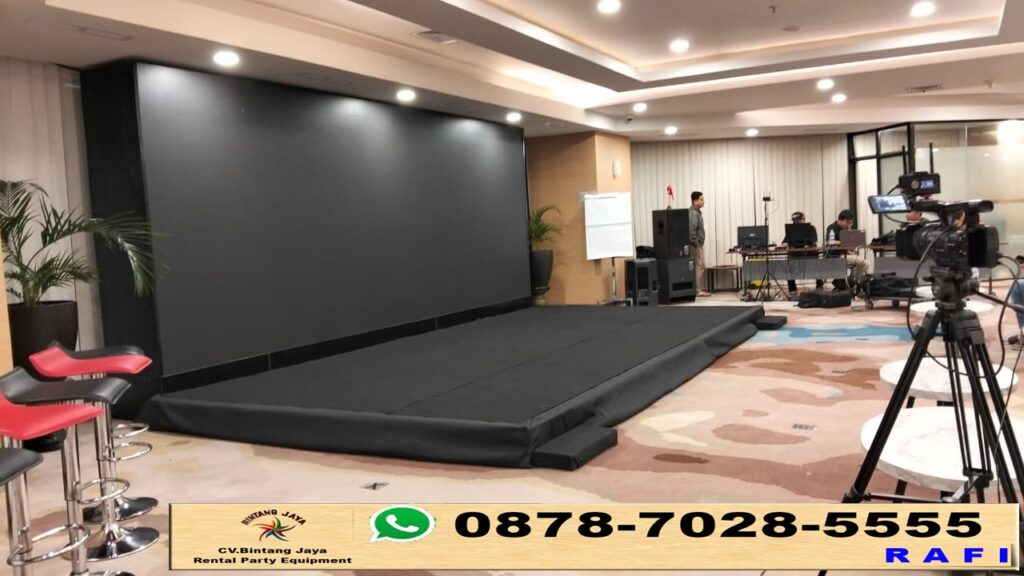 Rental Panggung Kotak Cover Karpet Hitam Event ASDP Jakarta