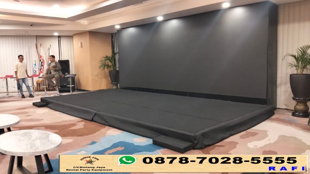 Rental Panggung Kotak Cover Karpet Hitam Event ASDP Jakarta