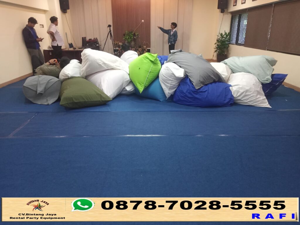Sewa Bean Bag, Meja Kotak, Karpet Dan Alat Catering Jakarta