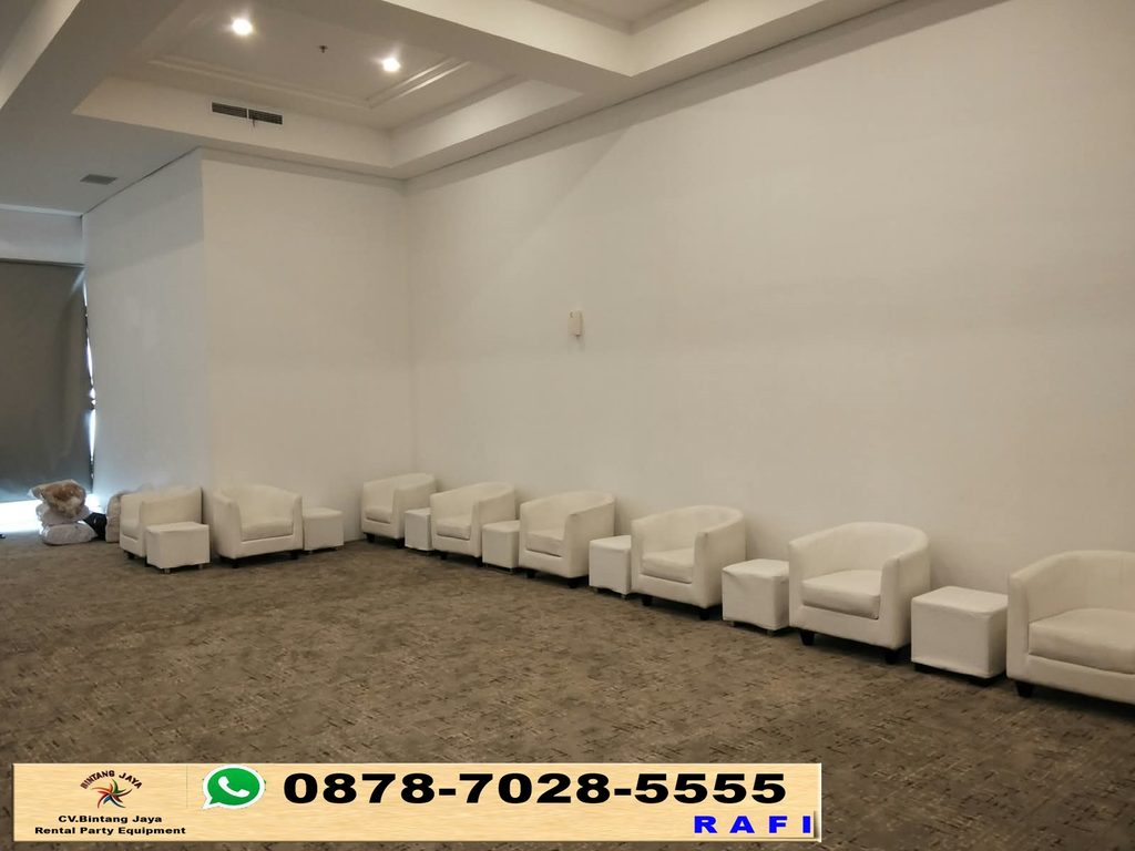 Rental Sofa Oval Single Putih Bandung 0878-7028-5555