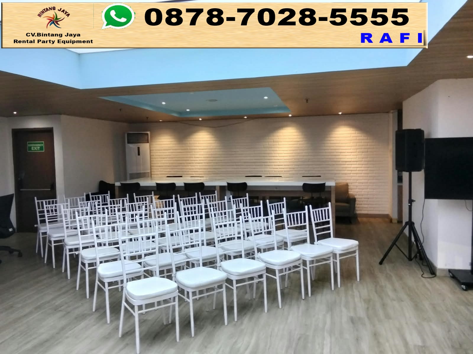 Vendor Sewa Kursi Tiffany Putih Dan Kursi Vip Event KOMDIGI 0878-7028-5555