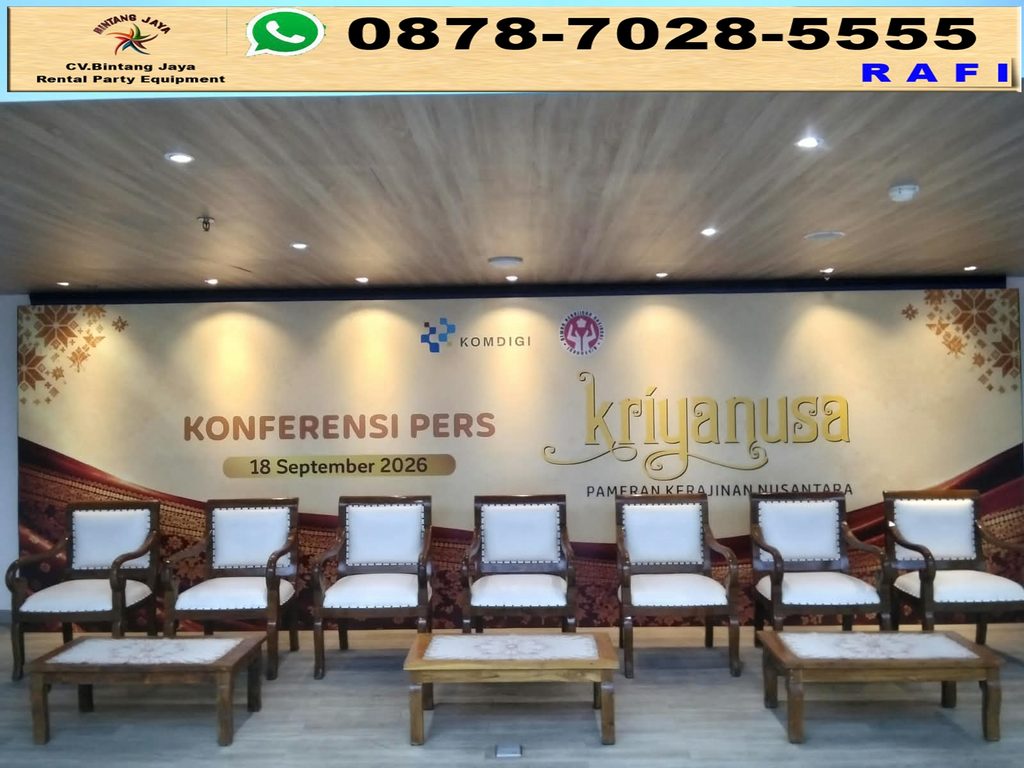Vendor Sewa Kursi Tiffany Putih Dan Kursi Vip Event KOMDIGI 0878-7028-5555
