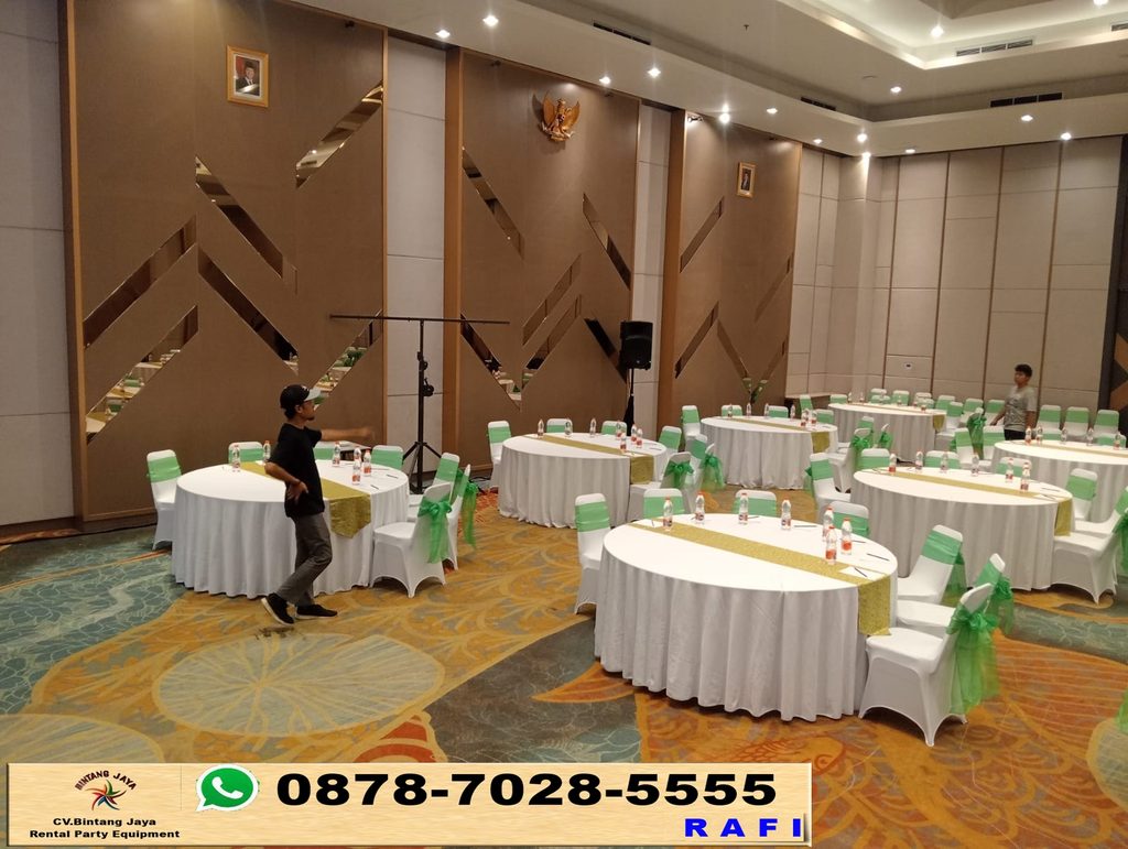 Rental Meja Bundar Set Futura Kursi Pita Hijau Bekasi